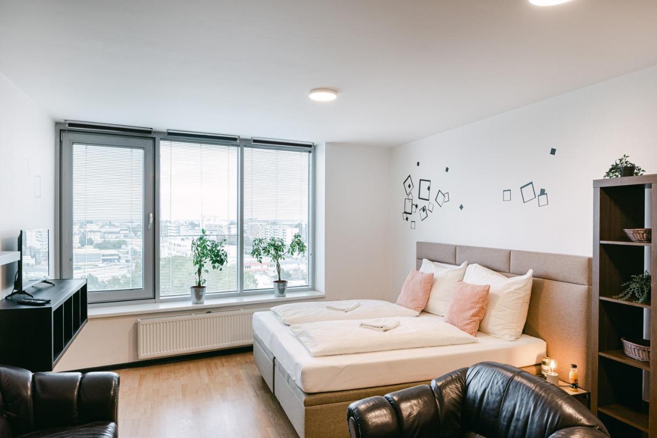Flora Cozy Apartment ブラチスラヴァ エクステリア 写真