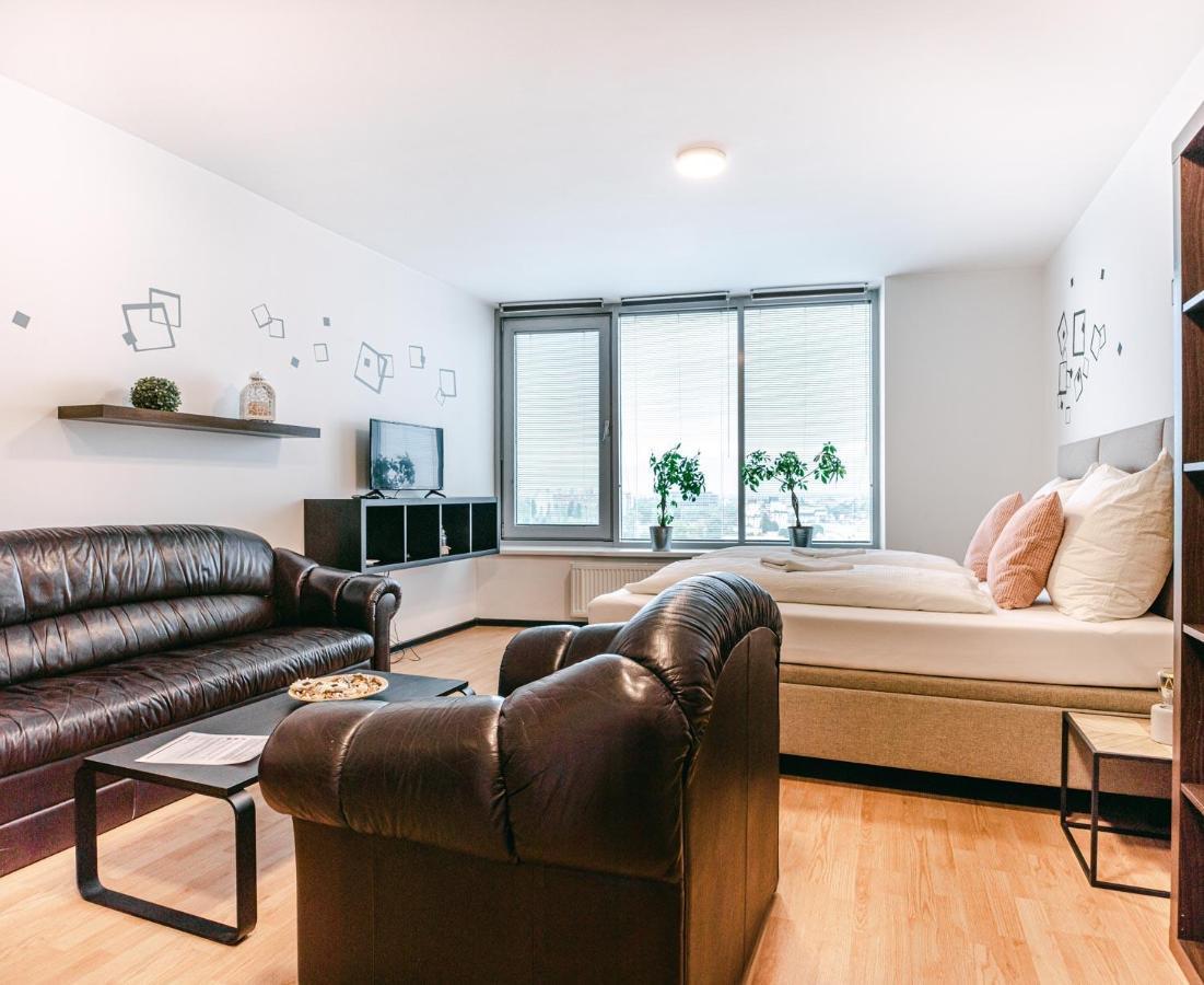 Flora Cozy Apartment ブラチスラヴァ エクステリア 写真